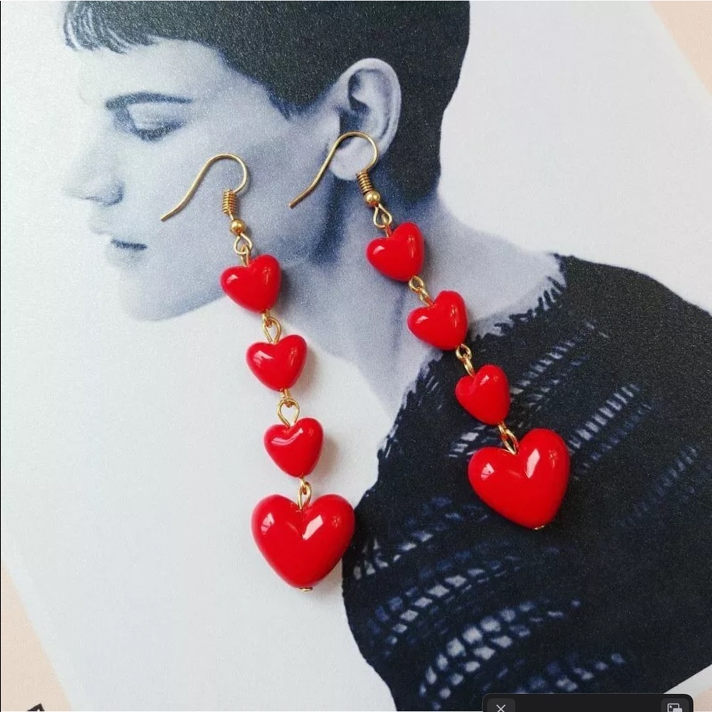 NEW. Red Hearth Tassel Dangle Hook Stud Earrings.